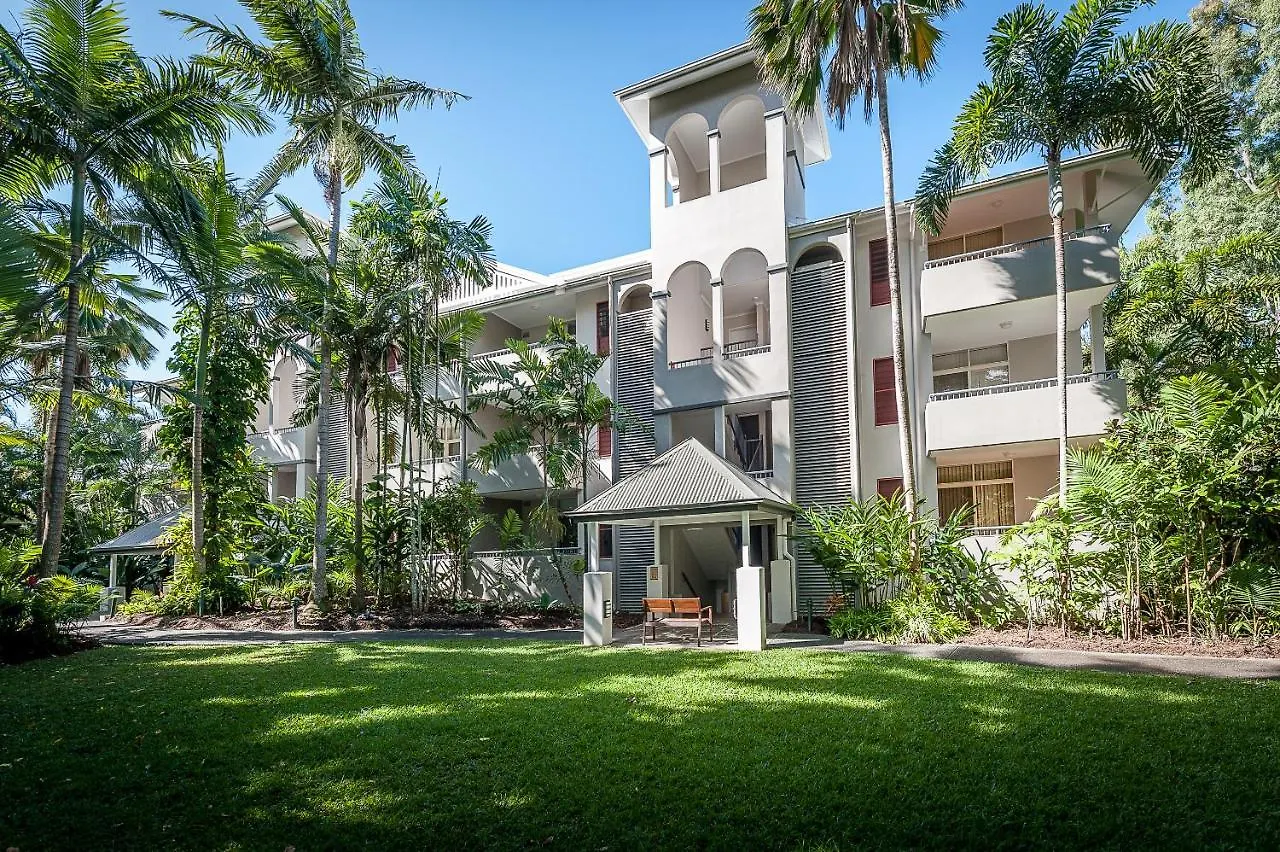 Oasis At Palm Cove Aparthotel