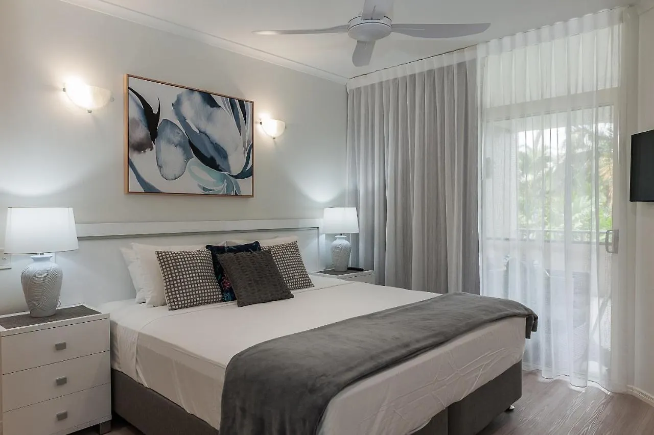Oasis At Palm Cove Aparthotel Australië